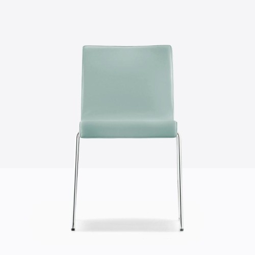 krzesło Kuadra, krzesło Pedrali, krzesło stalowe, krzesło tapicerowane, krzesło do jadalni, krzesło do kawiarni, krzesło do restauracji, nowoczesny design, włoski design