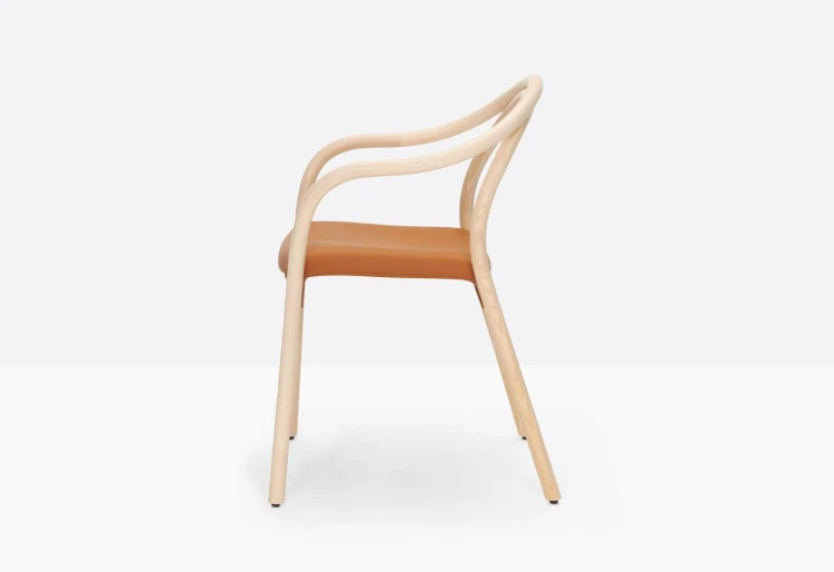 krzesło Soul, krzesło Pedrali, krzesło drewniane, krzesło do jadalni, krzesło do restauracji, krzesło jesionowe, włoski design, nowoczesny design