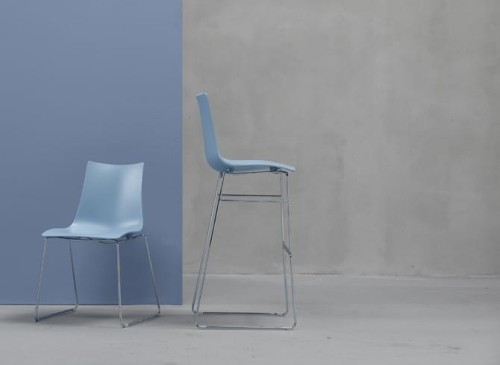 Krzesło Zebra Technopolymer Sledge Scab Design niebieskie elegancja prostota minimalizm komfort wysoka jakość