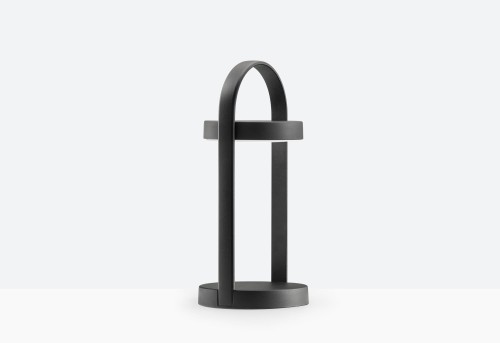 Lampa Giravolta, nowoczesny design, wysoka jakość prezentowanego produktu, meble renomowanej marki Pedrali, dostępnych kilka wersji kolorystycznych