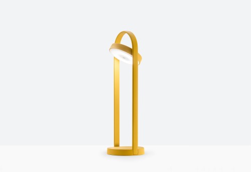 Lampa Giravolta, nowoczesny design, wysoka jakość prezentowanego produktu, meble renomowanej marki Pedrali, dostępnych kilka wersji kolorystycznych