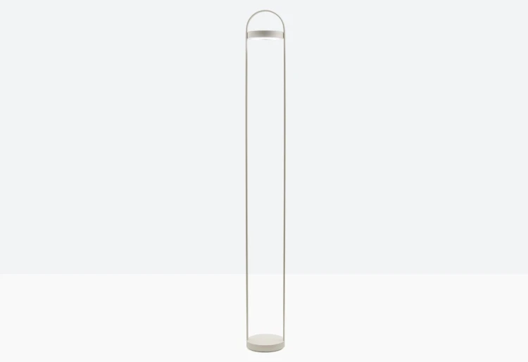 Lampa Giravolta, nowoczesny design, wysoka jakość prezentowanego produktu, meble renomowanej marki Pedrali, dostępnych kilka wersji kolorystycznych