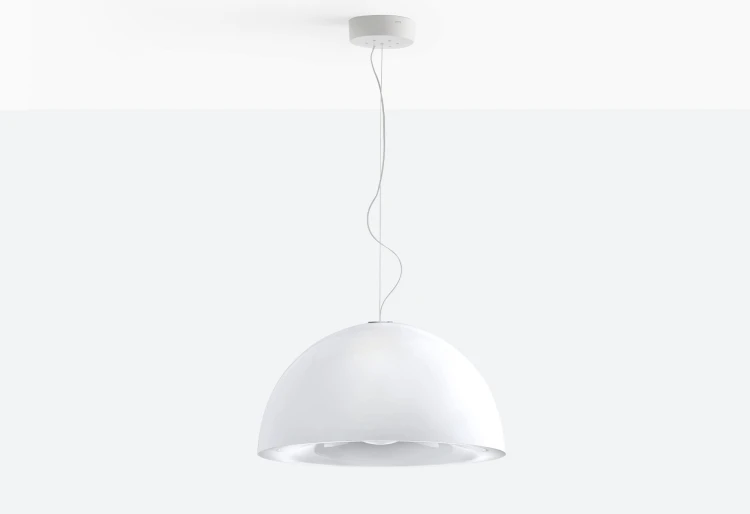 Lampa L002, wysoka jakość prezentowanego produktu, starannie dobrane surowce, nowoczesne rozwiązanie do każdego modernistycznego wnętrza