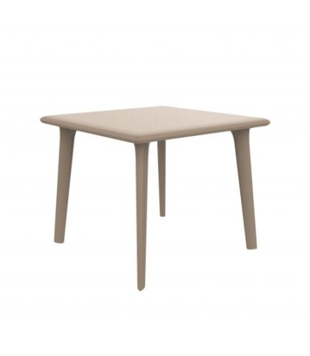 Stół New Dessa Resol, prosty design, wysoka jakość produktu, starannie dobrane surowce, meble marki Resol, model dostępny w kilku kolorach