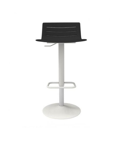 Hoker Skin Resol, meble marki Resol, prosty design, wysoka jakość, idealne do każdego pomieszczenia, starannie dobrane surowce, gwarancja satysfakcji z użytkowania